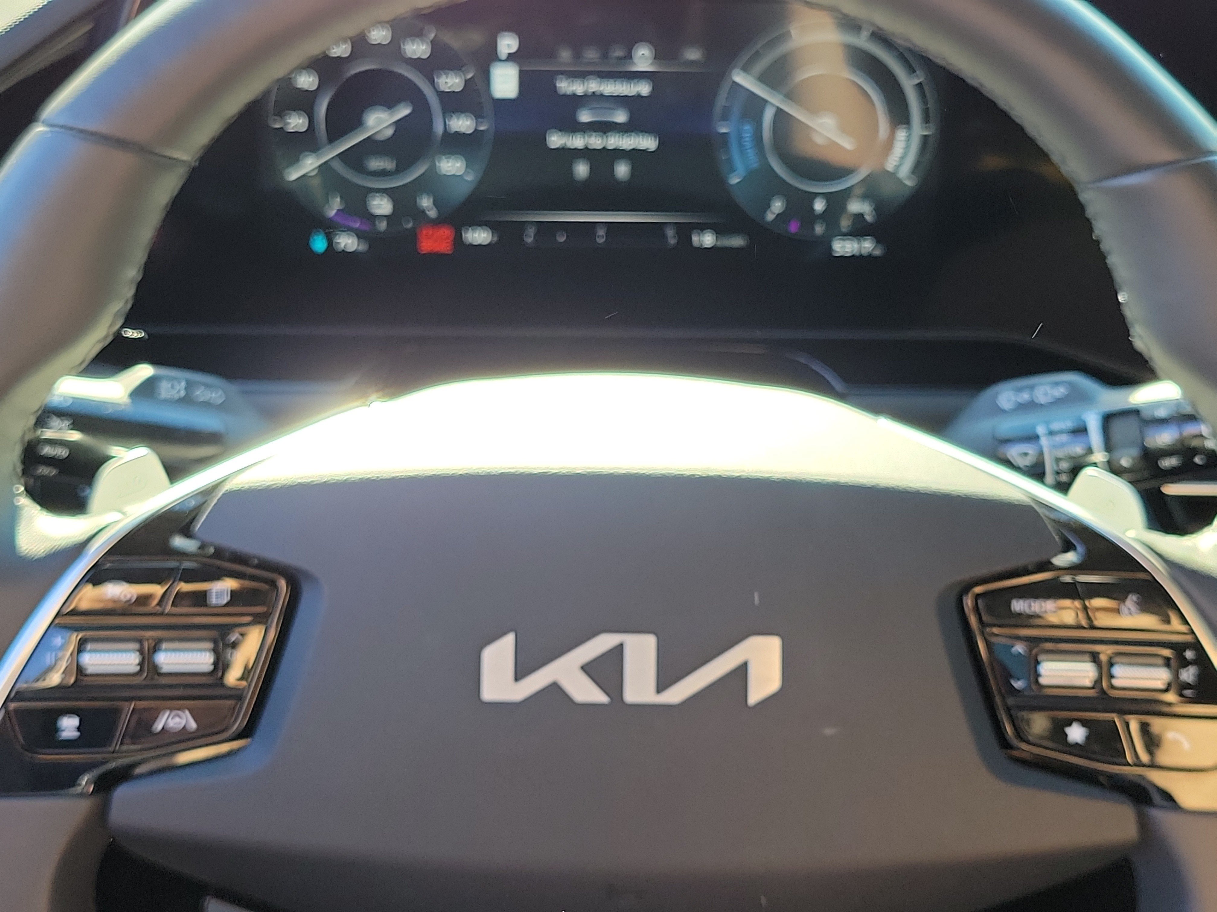 Used 2025 Kia Niro Wind w/ Wind Preserve Package FWD image 10
