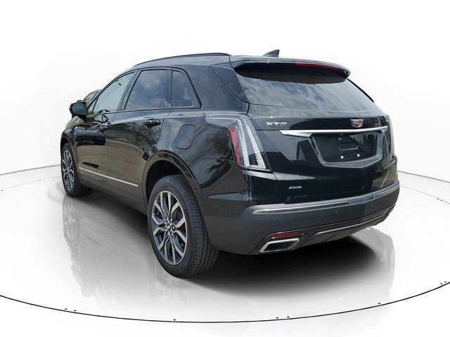 Certified 2023 Cadillac XT5 Sportv w/ LPO, Floor Liner Package AWD/4WD image 4