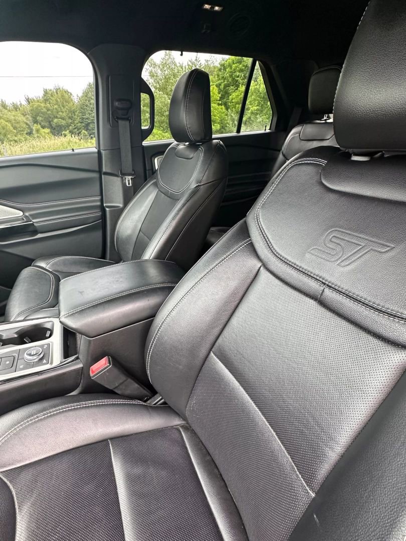 Used 2022 Ford Explorer ST w/ Equipment Group 401A image 17