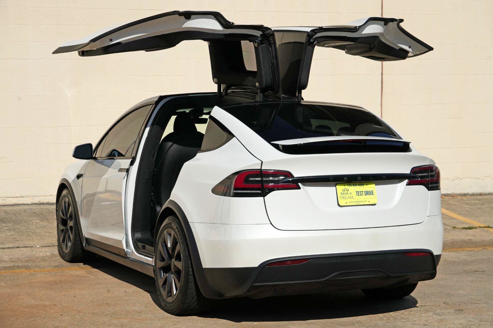 Used 2024 Tesla Model X AWD/4WD image 51