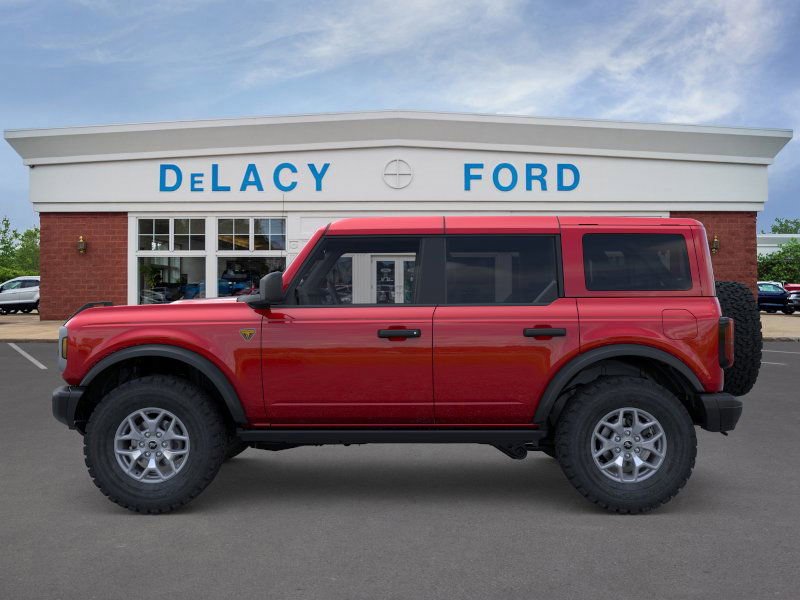 New 2025 Ford Bronco Badlands image 3