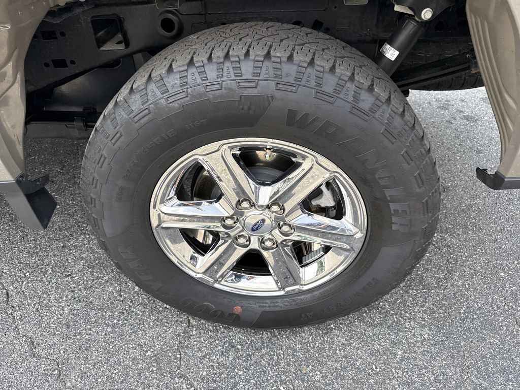 Used 2025 Ford F150 XLT w/ Equipment Group 301A Standard AWD/4WD image 18