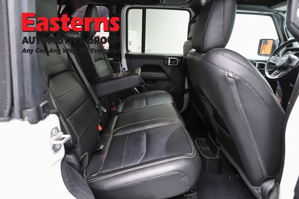 Used 2022 Jeep Wrangler Unlimited Sahara w/ Cold Weather Group AWD/4WD image 24