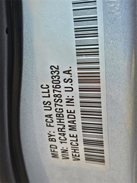 New 2025 Jeep Grand Cherokee Limited w/ Black Appearance Package image 32