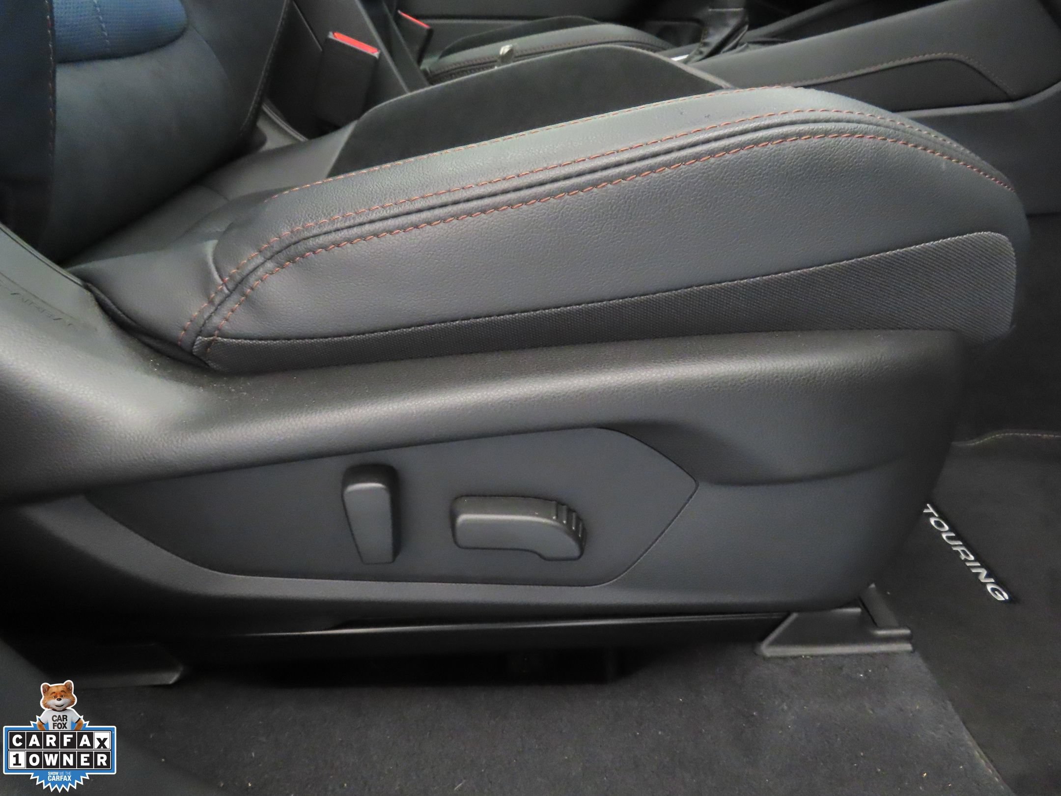 Used 2025 Subaru Forester Touring AWD/4WD image 29