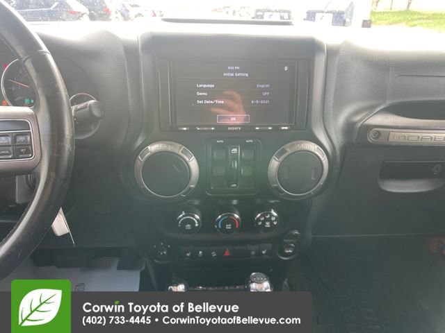 Used 2013 Jeep Wrangler Unlimited Sahara image 11