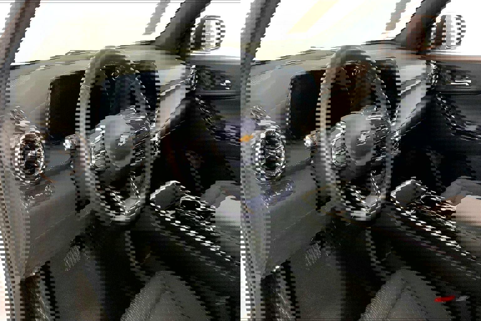 Used 2025 Chevrolet Equinox LT image 14