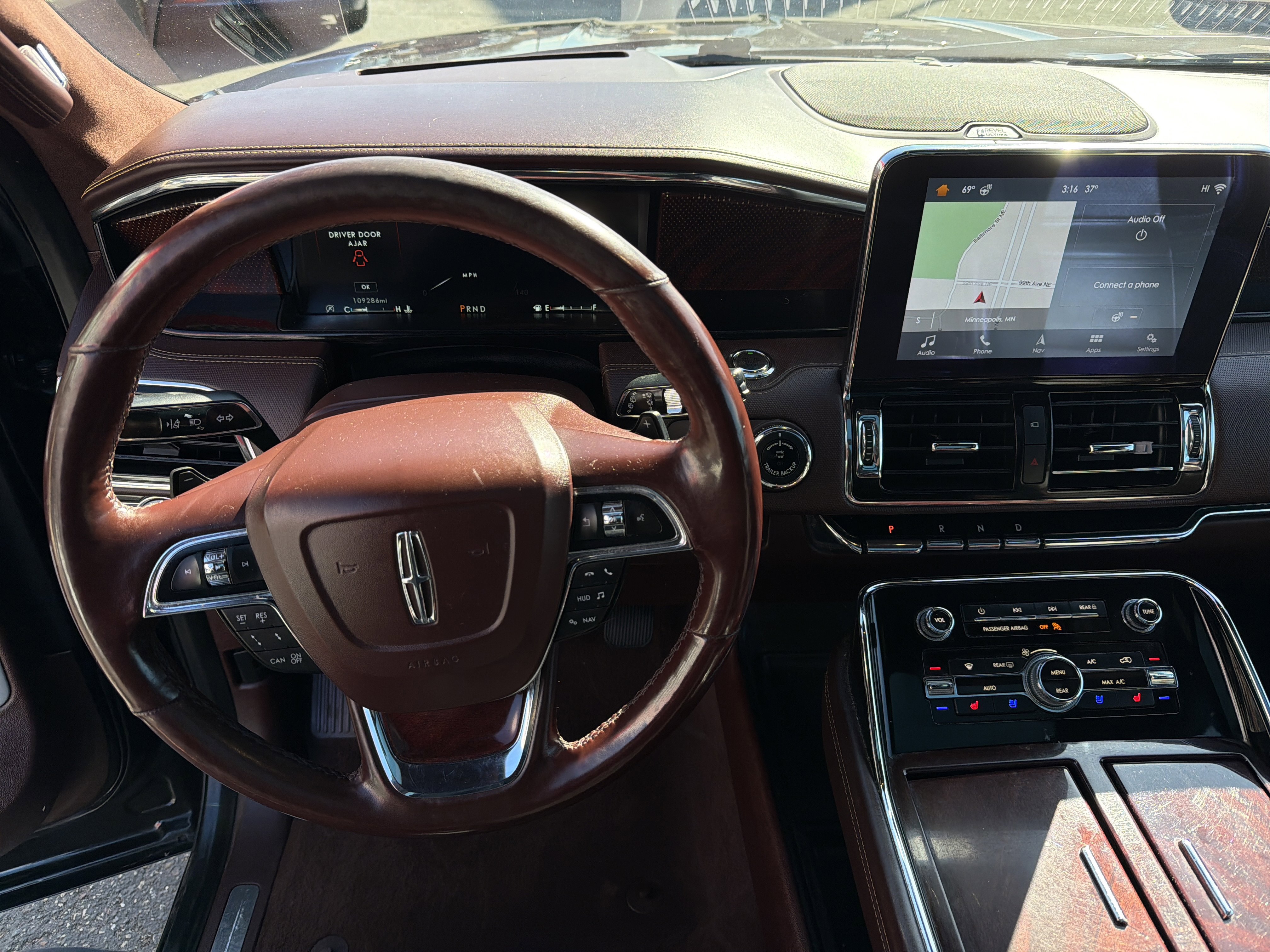 Used 2019 Lincoln Navigator Black Label AWD/4WD image 11