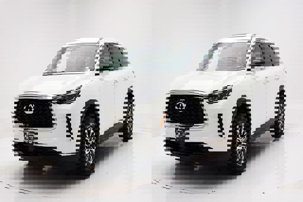 Used 2023 INFINITI QX60 Pure image 4