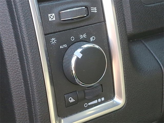 Used 2021 RAM 1500 Classic Warlock image 26