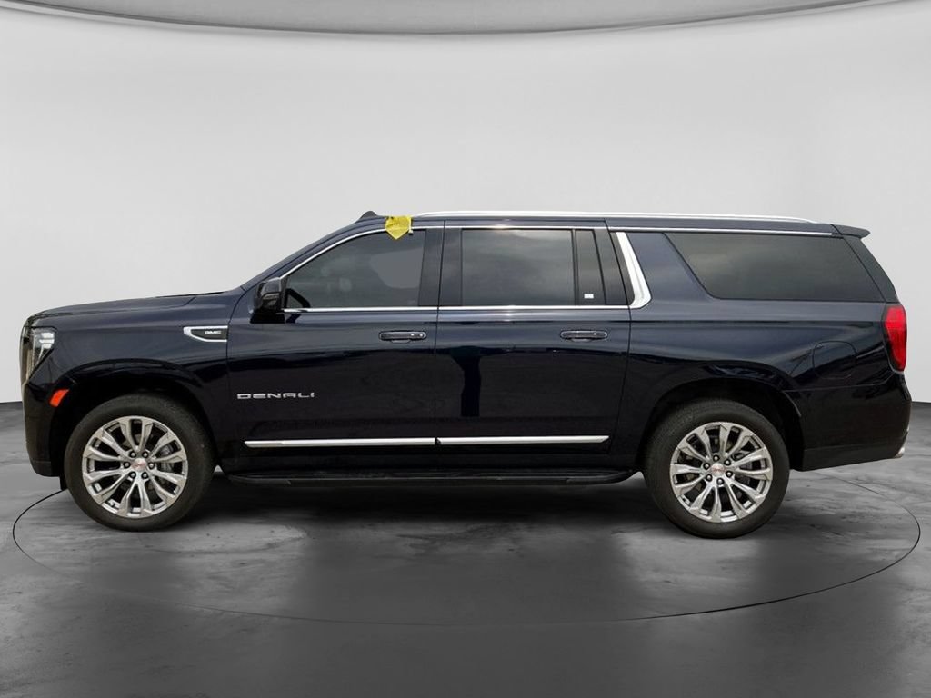 Used 2024 GMC Yukon XL Denali w/ Advanced Technology Package AWD/4WD image 10