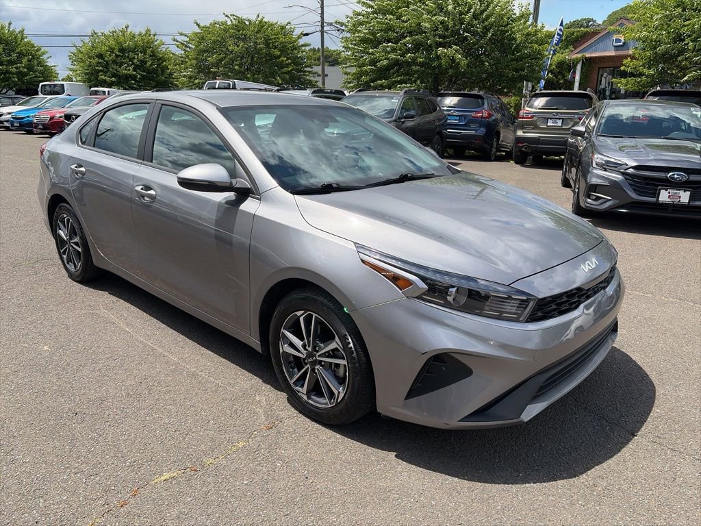 Used 2024 Kia Forte LXS w/ LXS Technology Package FWD image 7