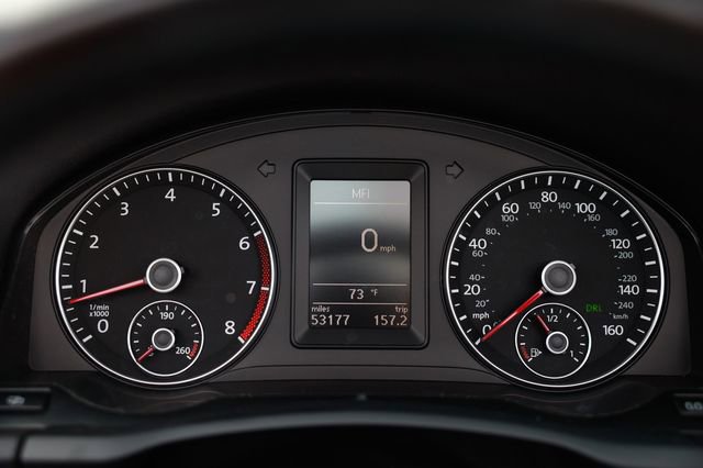 Used 2012 Volkswagen Eos Executive image 29