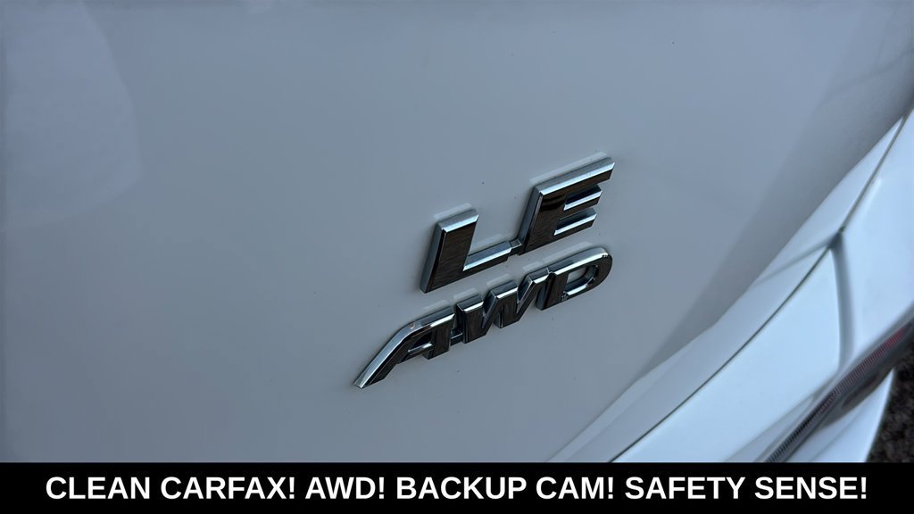 Used 2018 Toyota RAV4 LE AWD/4WD image 28