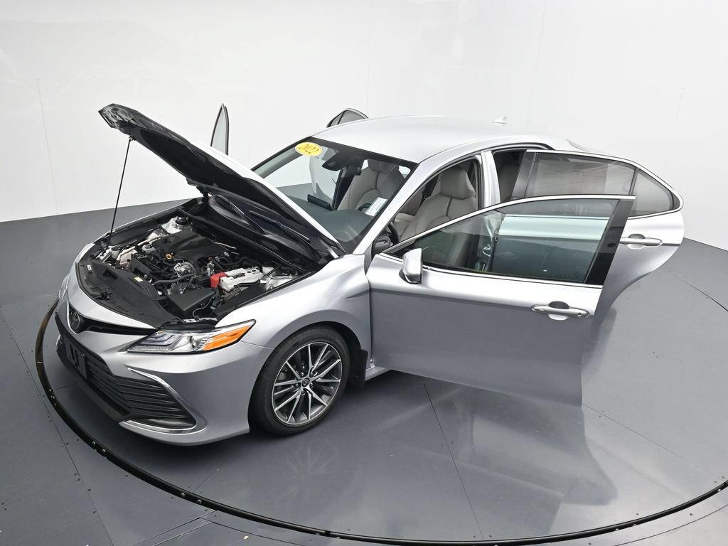 Used 2022 Toyota Camry XLE FWD image 40