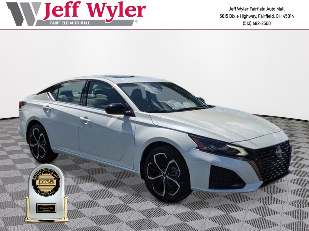 New 2025 Nissan Altima 2.5 SR image 1