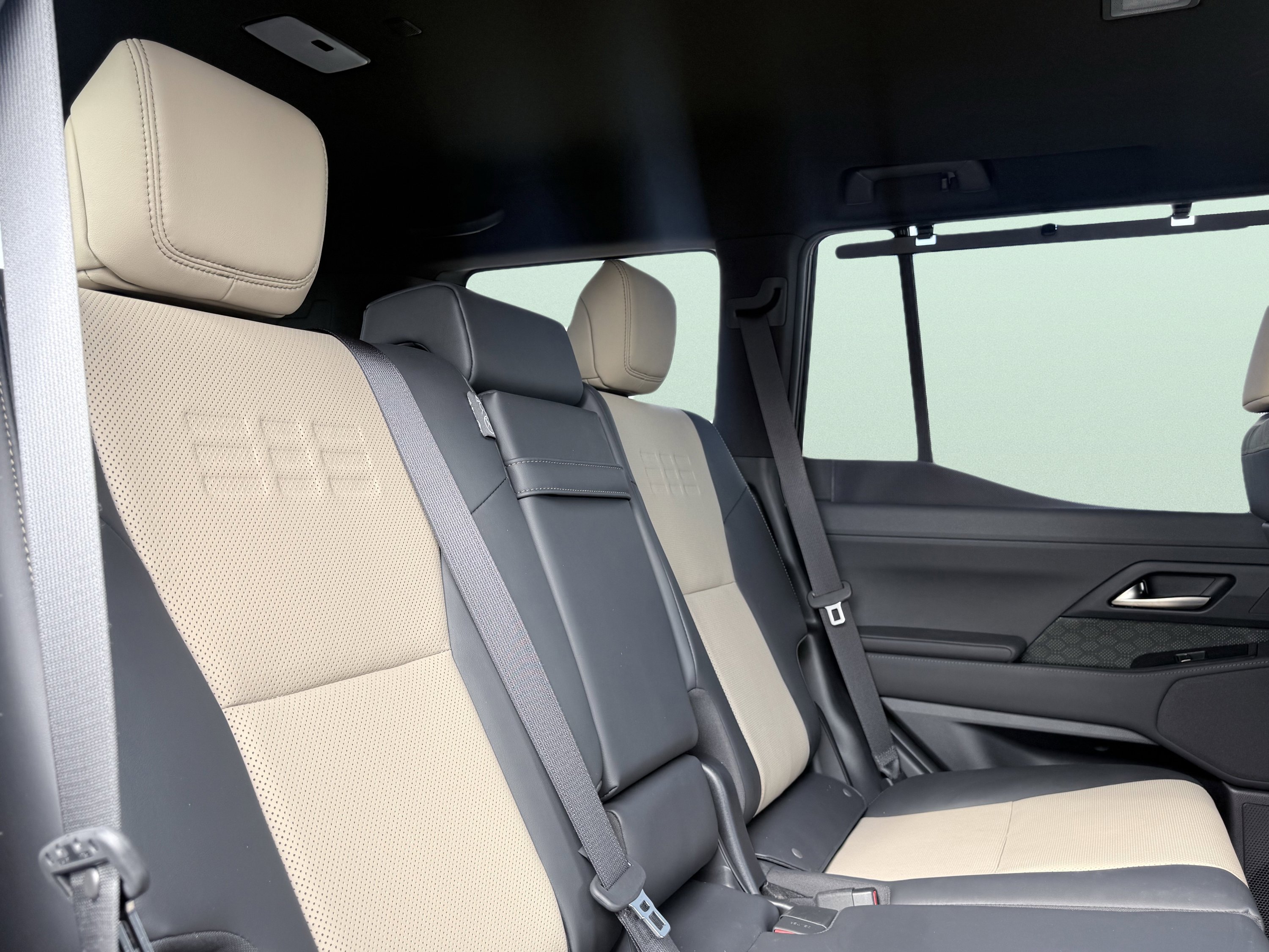 Used 2024 Lexus GX 550 image 26