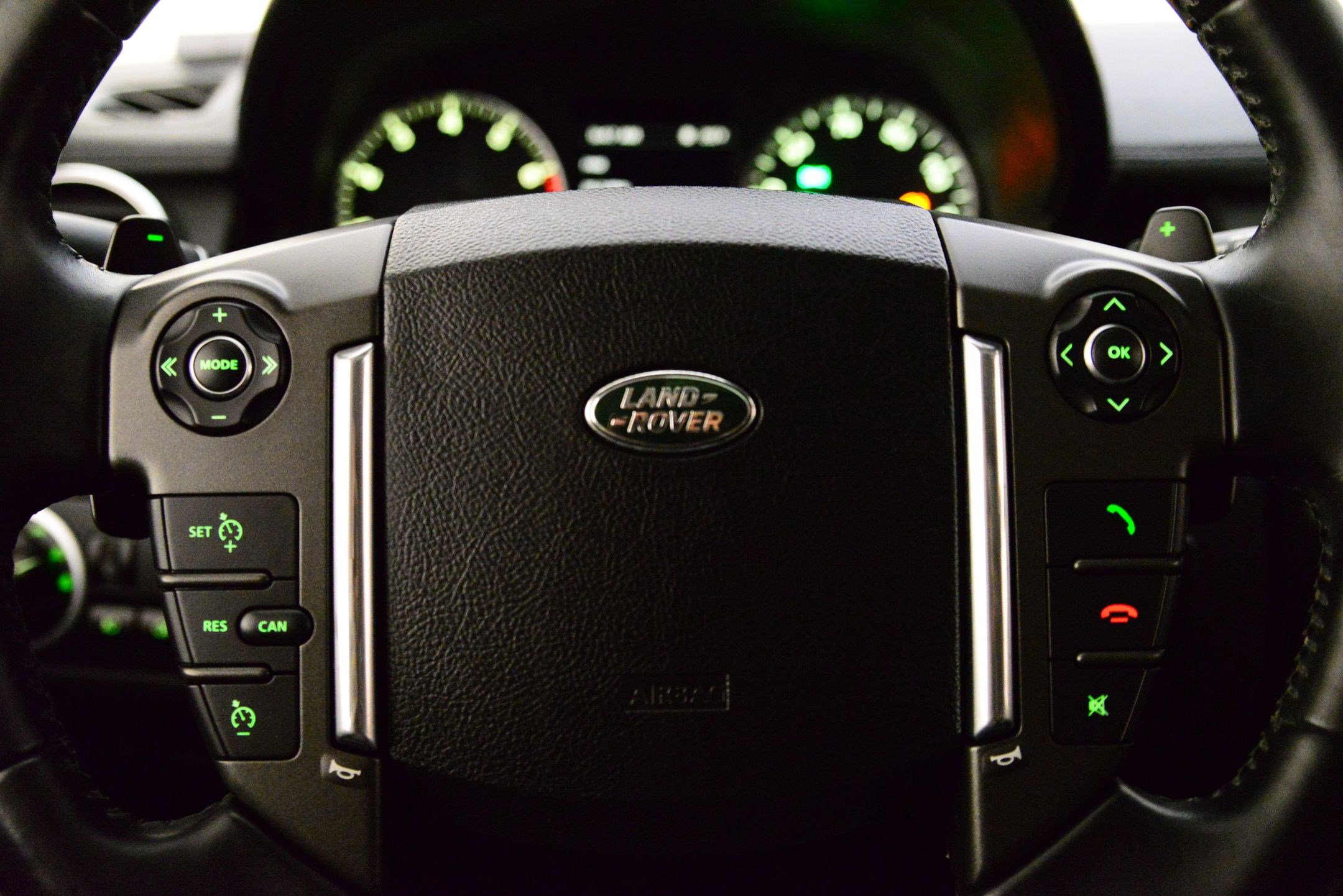 Used 2016 Land Rover LR4 image 12