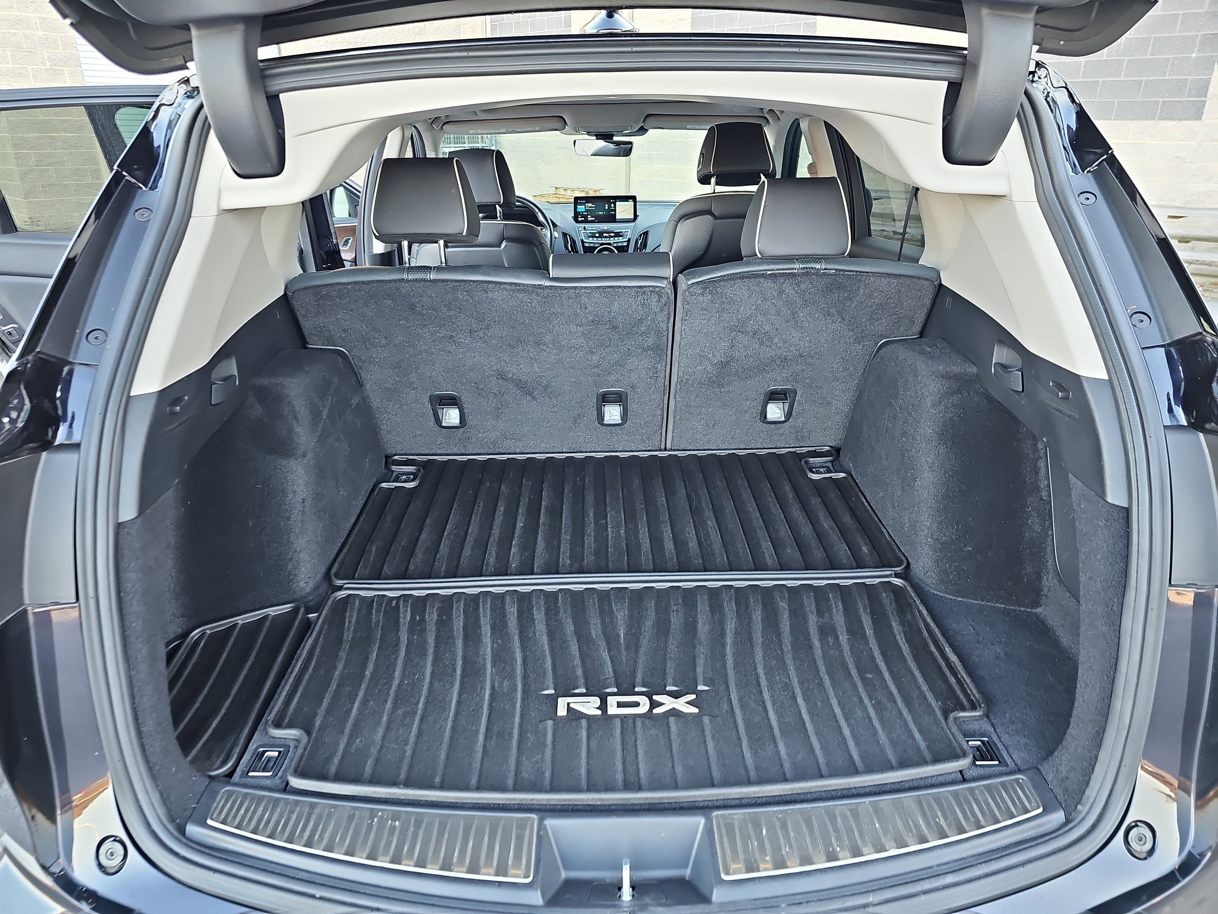 Certified 2024 Acura RDX SH-AWD w/ Advance Package image 12