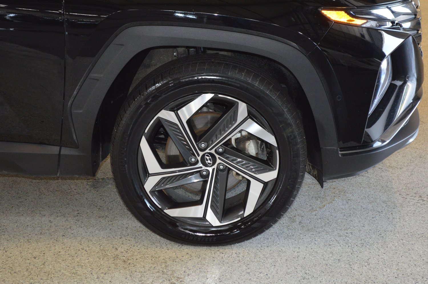 Used 2022 Hyundai Tucson Limited AWD/4WD image 9