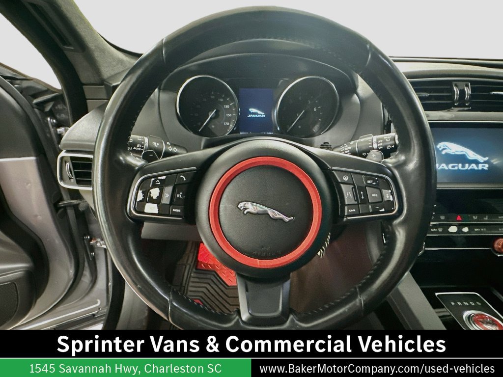 Used 2020 Jaguar F-PACE Premium AWD/4WD image 12