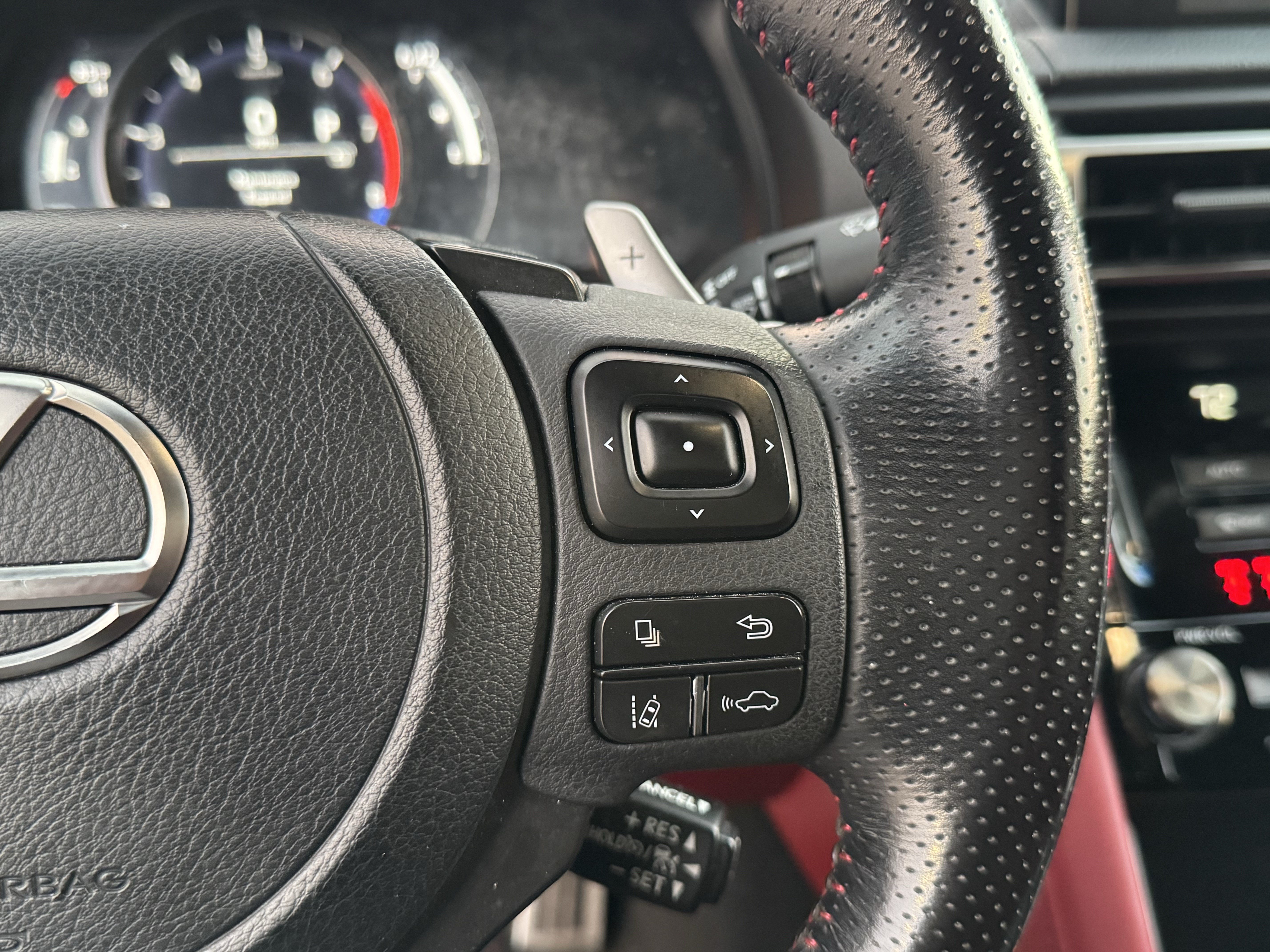 Used 2022 Lexus IS 350 F Sport RWD image 29