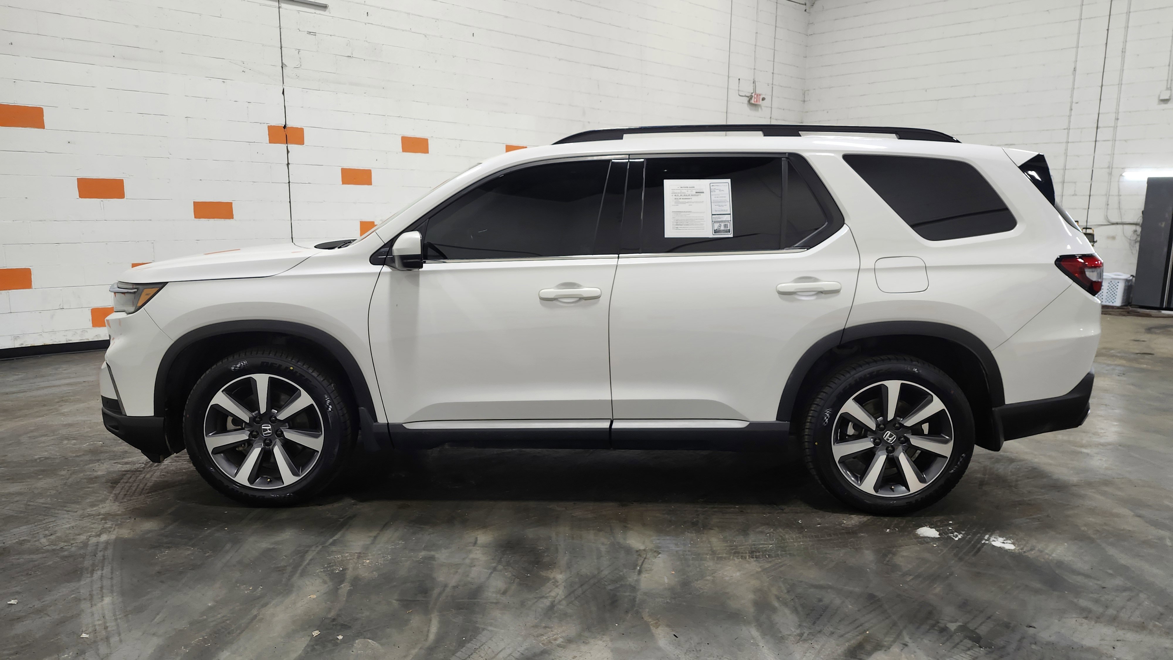 Used 2023 Honda Pilot Elite image 19