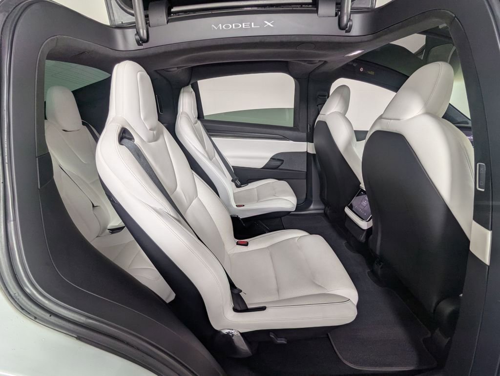 Used 2022 Tesla Model X Plaid image 33