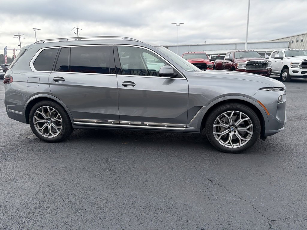 Used 2024 BMW X7 xDrive40i w/ Premium Package image 4