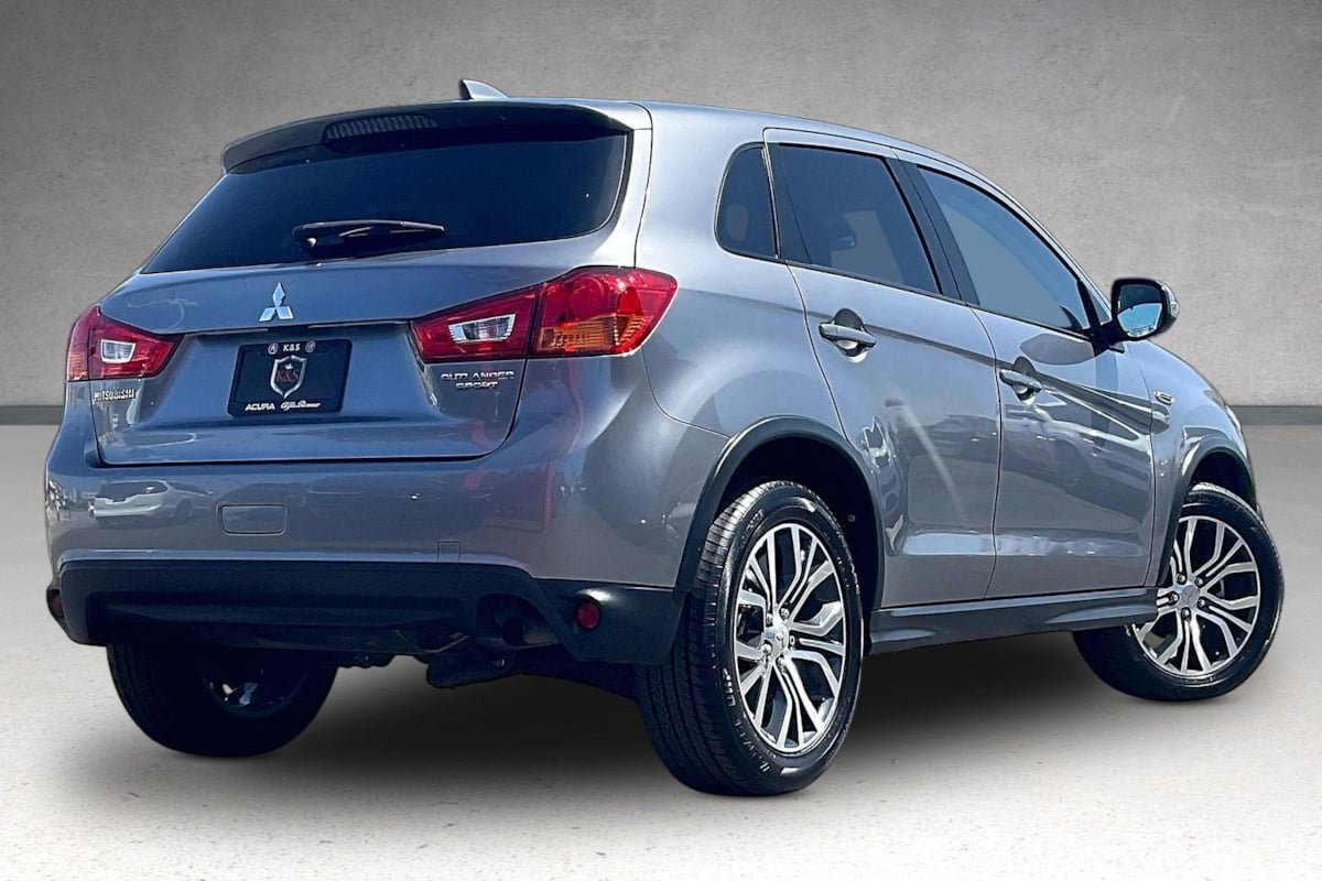 Used 2017 Mitsubishi Outlander Sport ES FWD image 35