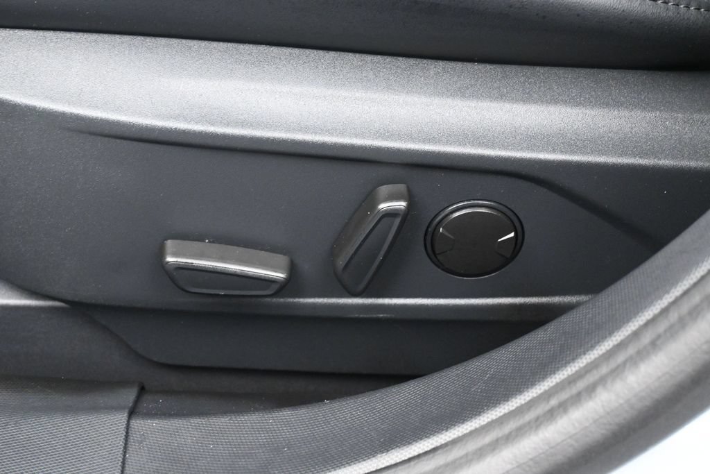 Used 2022 Ford Mustang Mach-E Premium RWD image 12