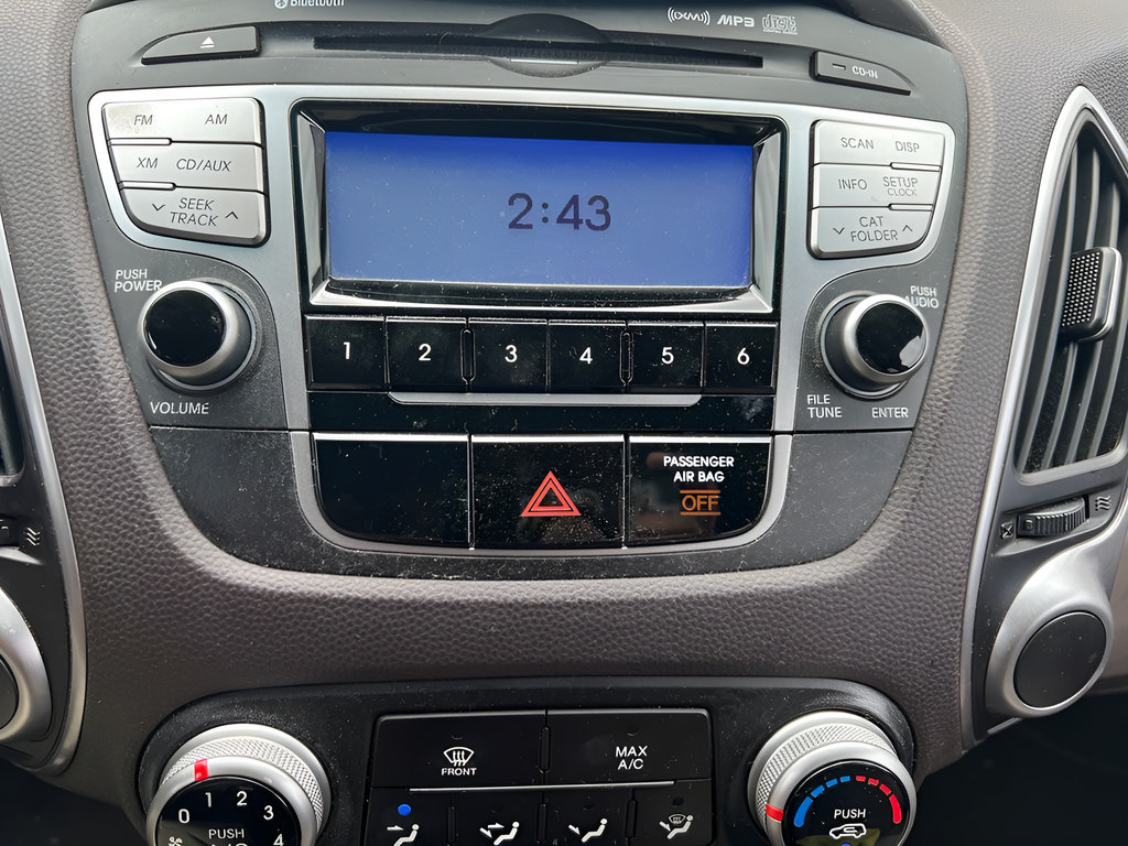 Used 2011 Hyundai Tucson GLS AWD/4WD image 24