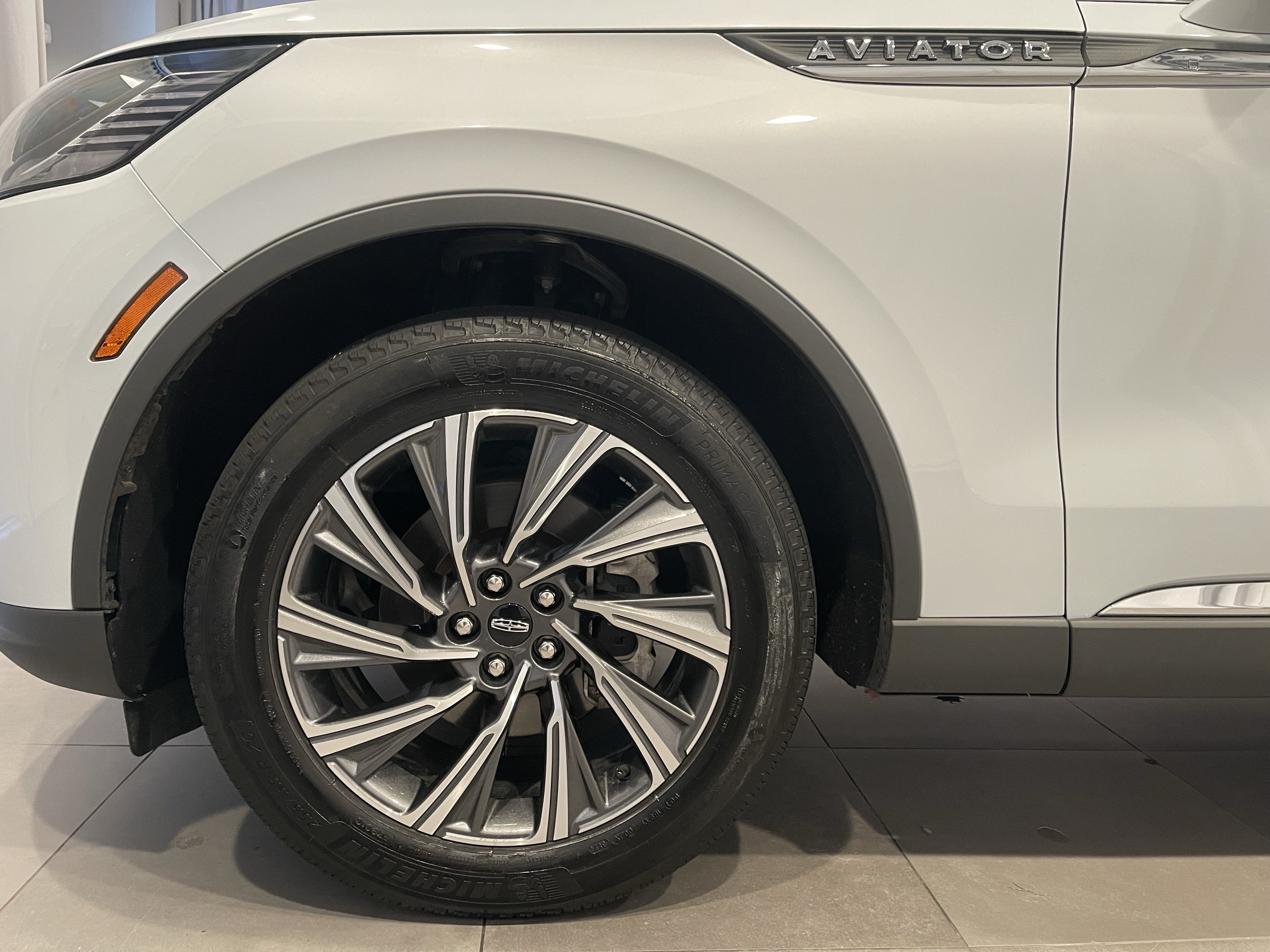 Used 2025 Lincoln Aviator AWD w/ Equipment Group 101A image 7