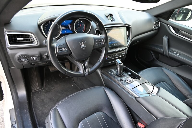 Used 2019 Maserati Ghibli S Q4 AWD/4WD image 42