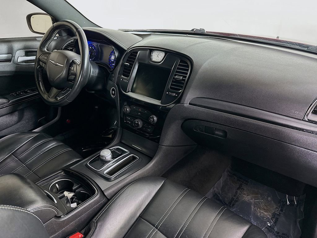 Certified 2016 Chrysler 300 S image 36