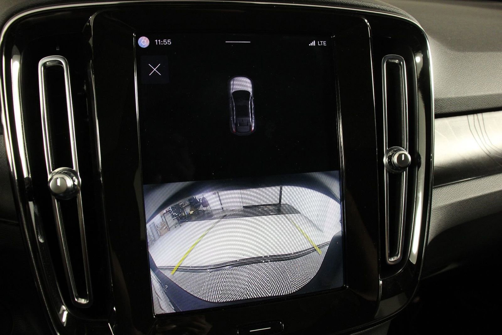 Used 2023 Volvo C40 P8 Recharge Plus AWD/4WD image 13