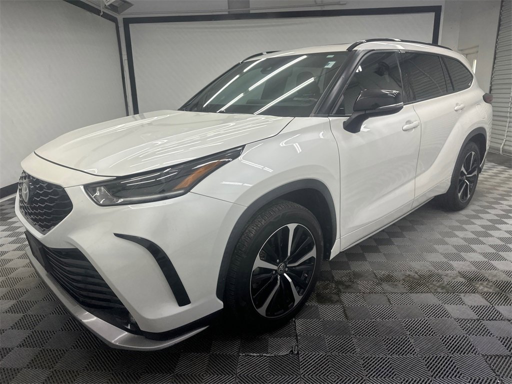 Used 2021 Toyota Highlander XSE