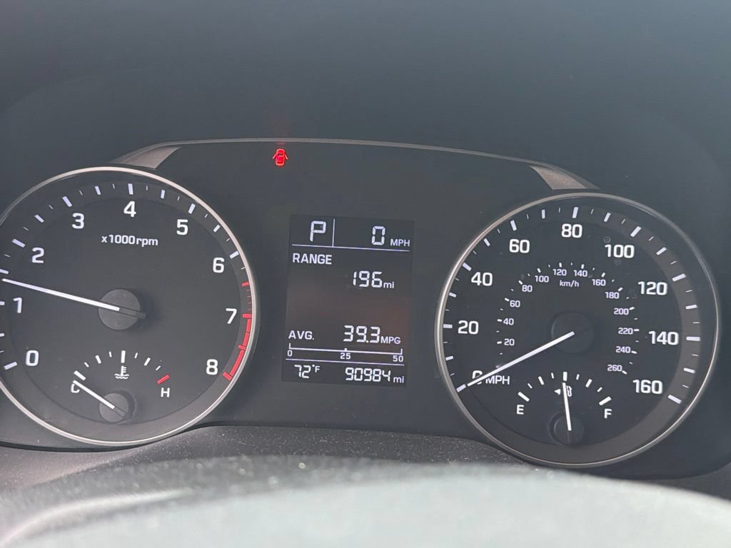 Used 2017 Hyundai Elantra SE FWD image 14