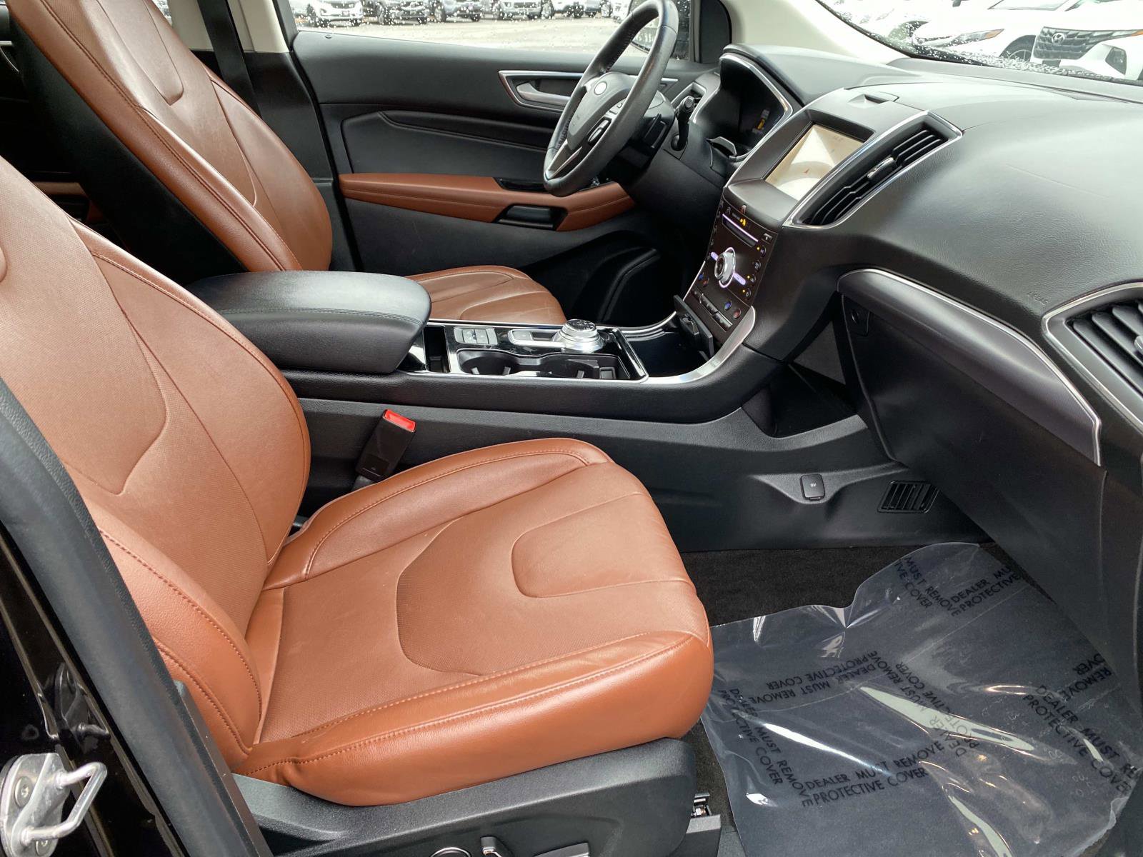 Used 2019 Ford Edge Titanium w/ Equipment Group 301A AWD/4WD image 23