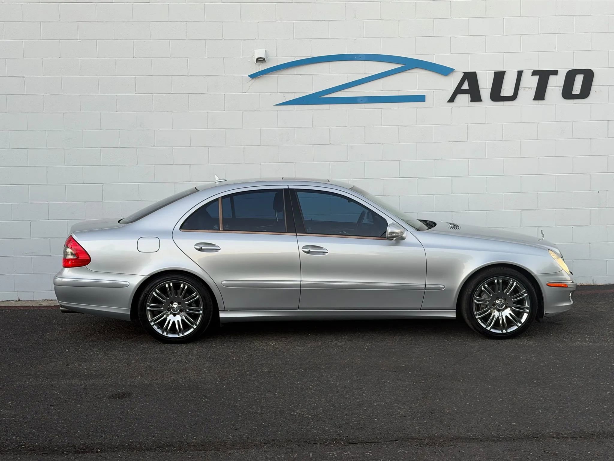 Used 2007 Mercedes-Benz E 350 Sedan image 6