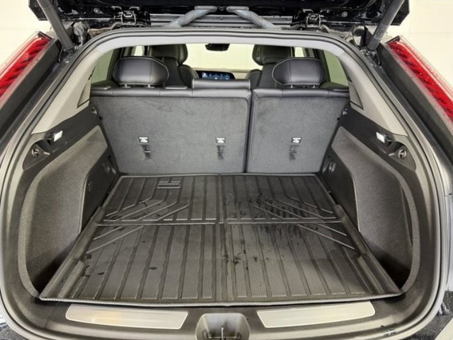 Certified 2025 Cadillac Optiq Sport 2 image 6