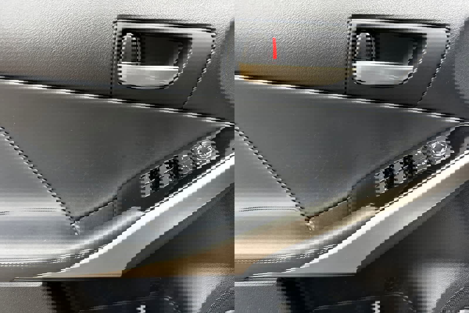 Used 2017 Lexus IS 300 AWD image 12