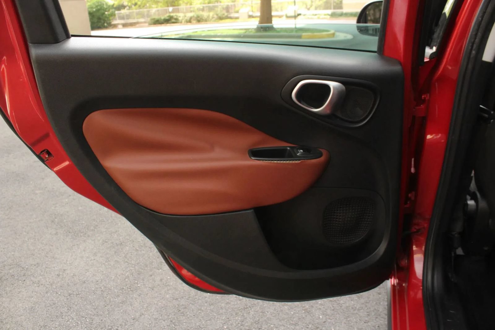 Used 2015 FIAT 500L Trekking FWD image 21