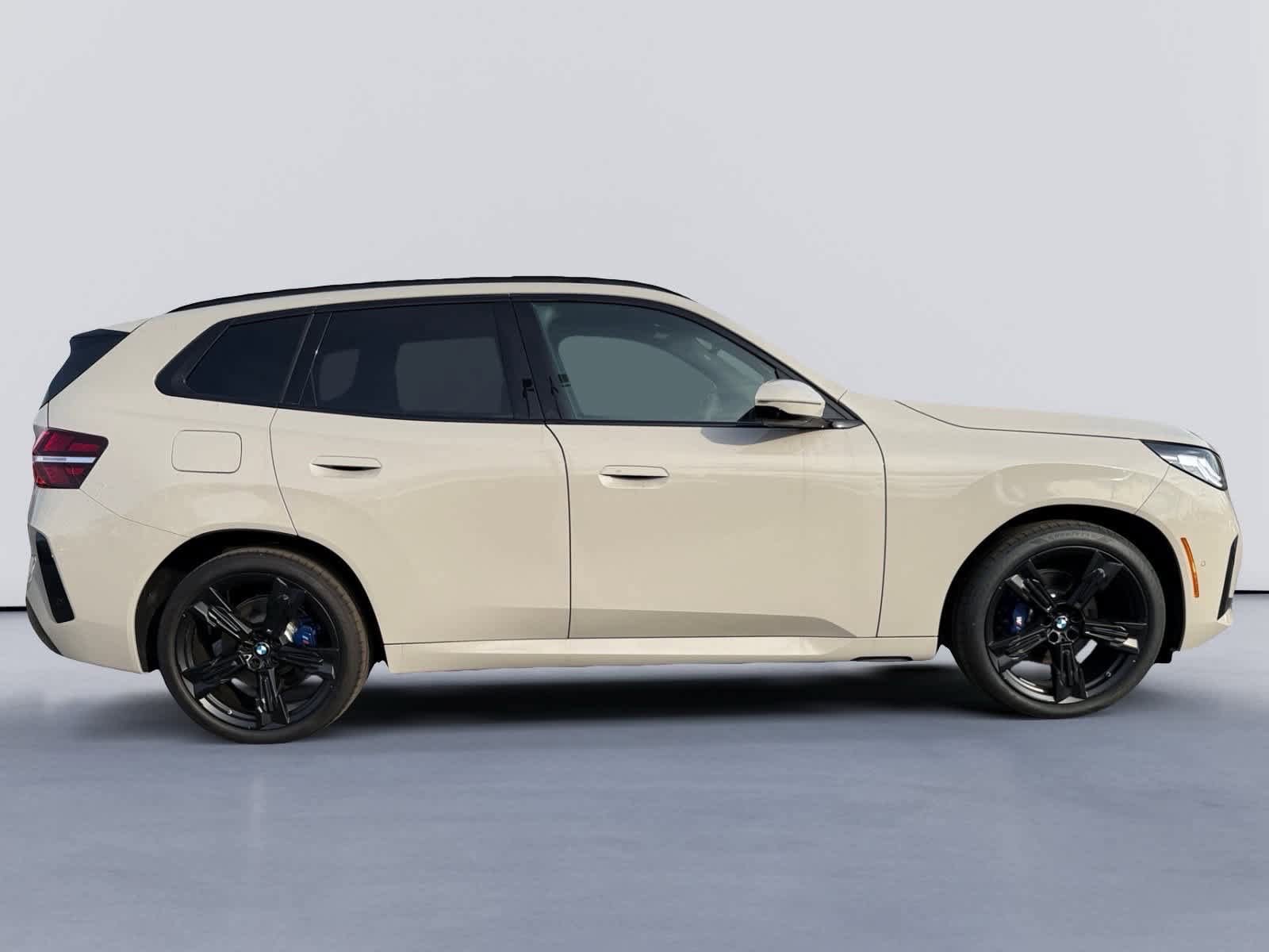 New 2025 BMW X3 xDrive30i w/ Premium Package image 2