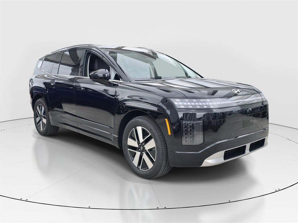 New 2026 Hyundai Ioniq 9 SEL image 2