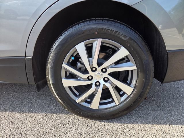 Used 2024 Chevrolet Equinox LT FWD image 17