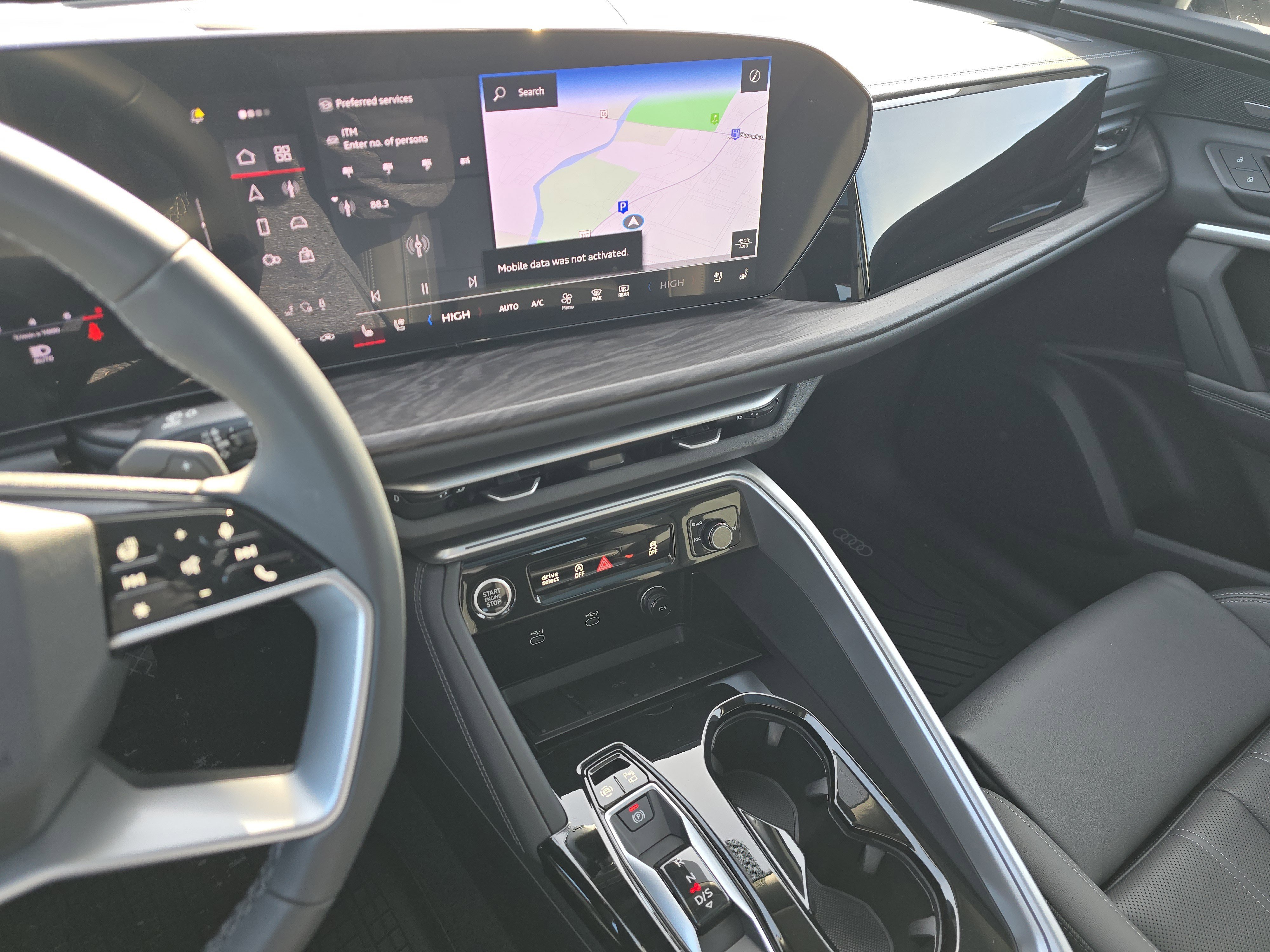 Certified 2025 Audi Q5 Premium Plus image 23