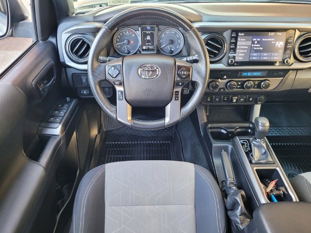 Certified 2021 Toyota Tacoma TRD Off-Road w/ Technology Package AWD/4WD image 18