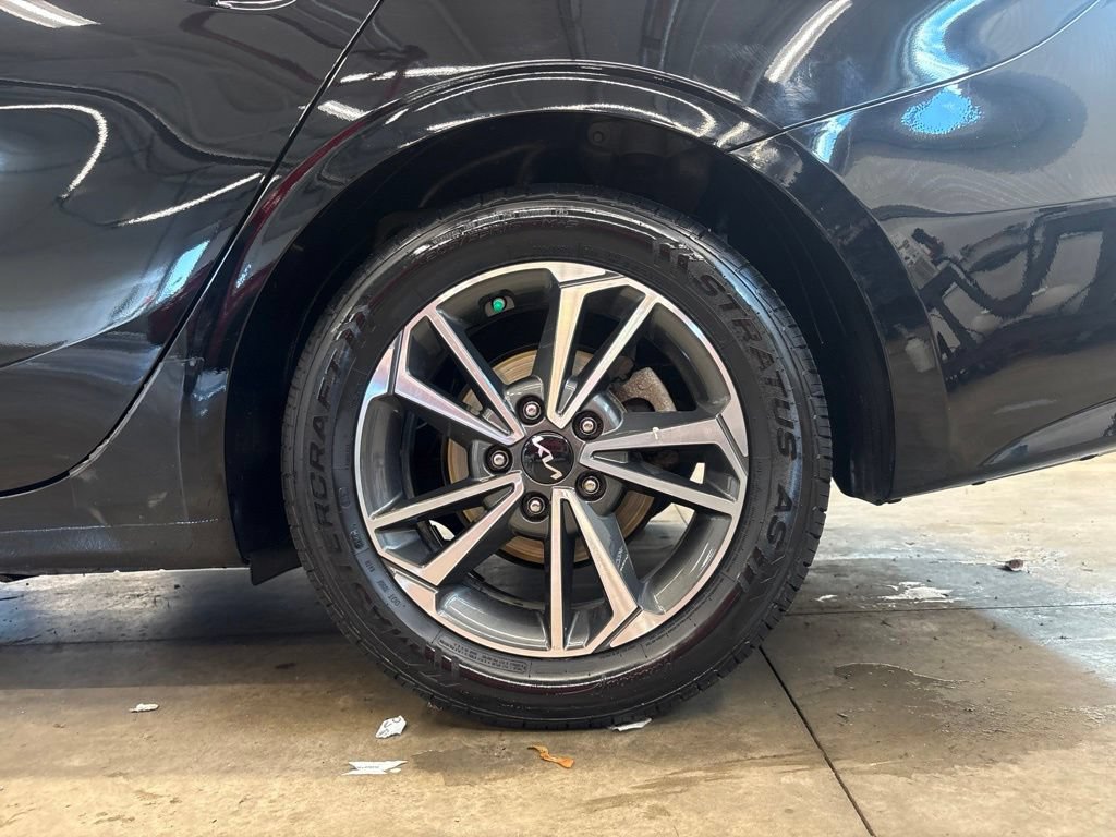Certified 2023 Kia Forte LXS w/ LXS Technology Package FWD image 25