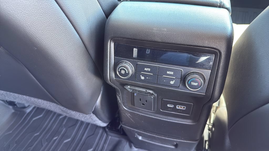 Used 2022 GMC Acadia Denali w/ GMC Pro Grade Package AWD/4WD image 19